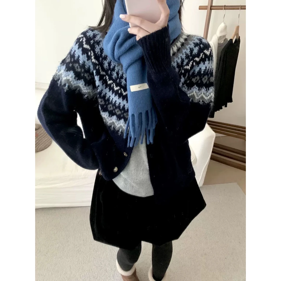 QIANRH-1648费尔岛秋冬新款无缝一体圣诞羊毛针织开衫