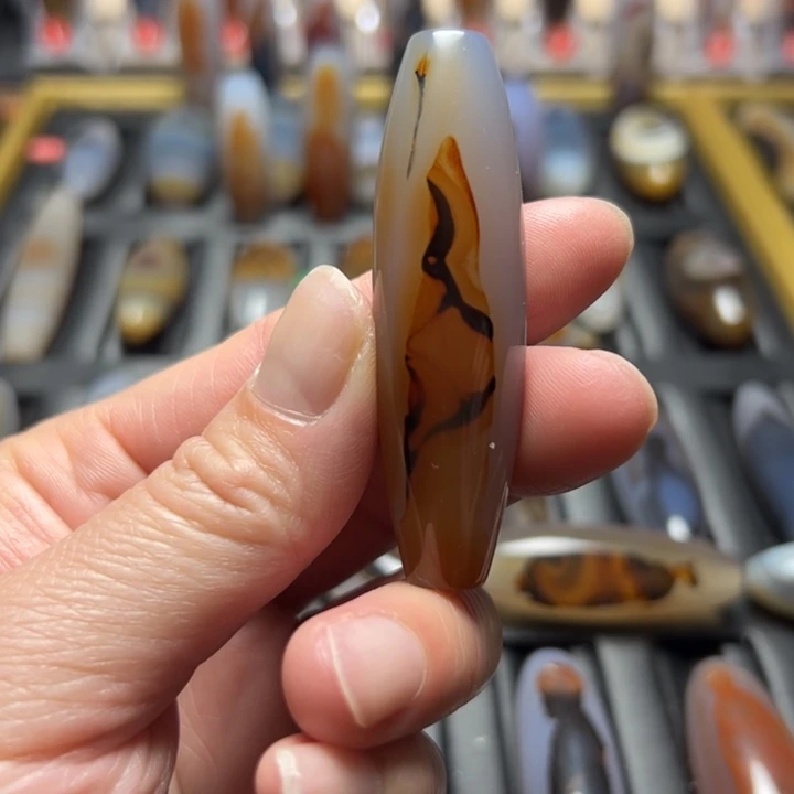 玛瑙/玉髓未镶嵌颈饰