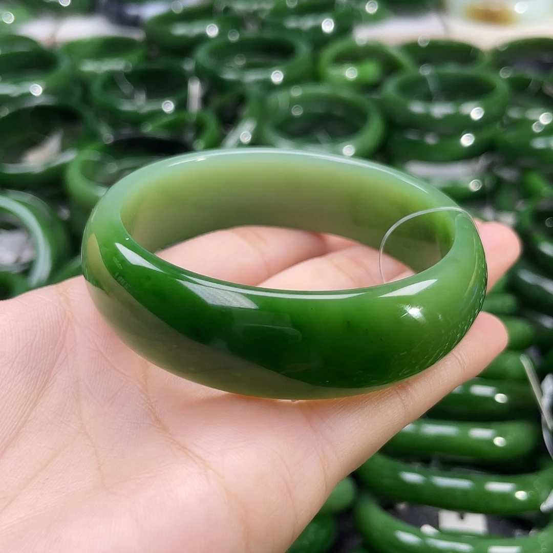 未镶嵌手镯和田玉（碧玉）