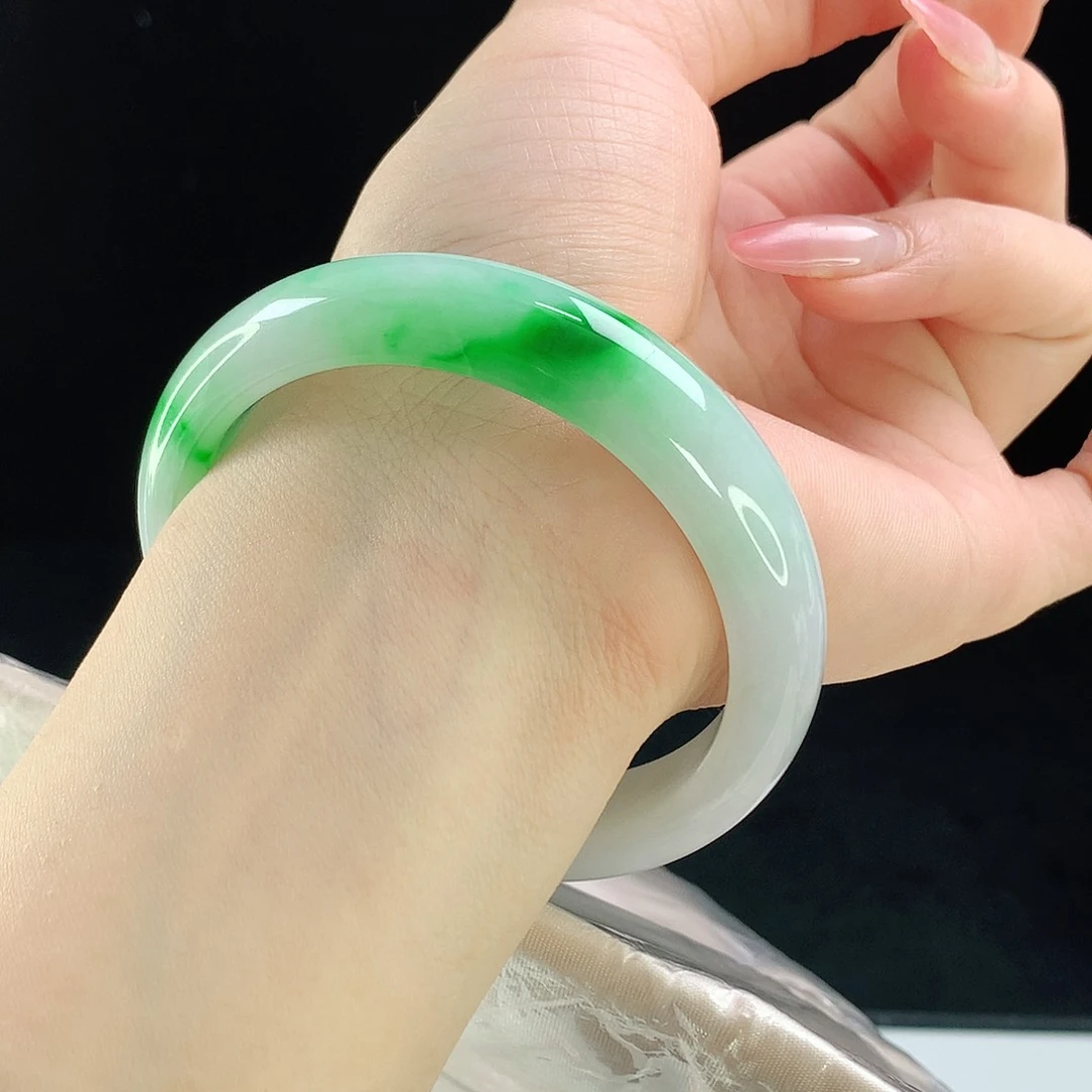 未镶嵌手镯翡翠56.8圈口