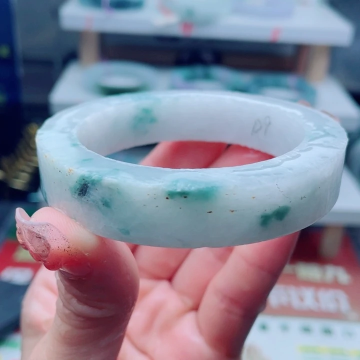未镶嵌咨询定制翡翠