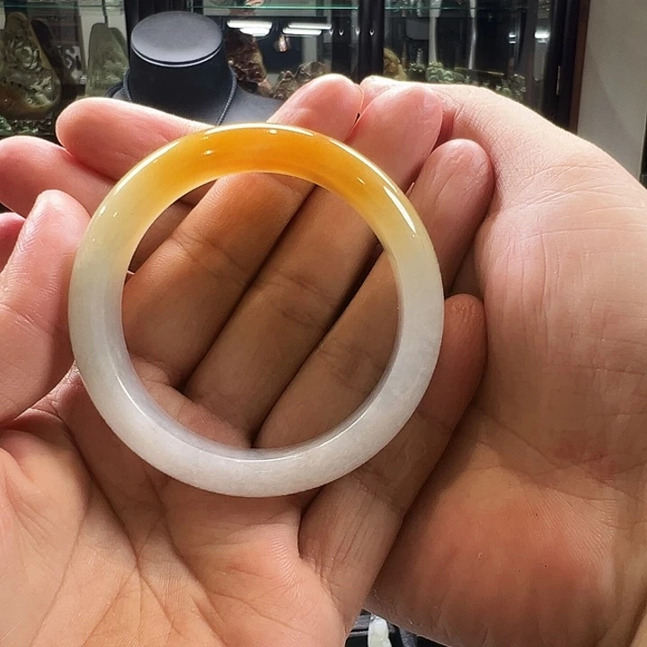 未镶嵌手镯翡翠手镯