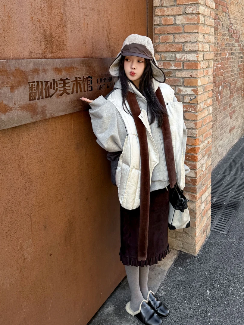 VICA VANESSA · 设计师品牌圆领马甲 VC74J04/10/3290B