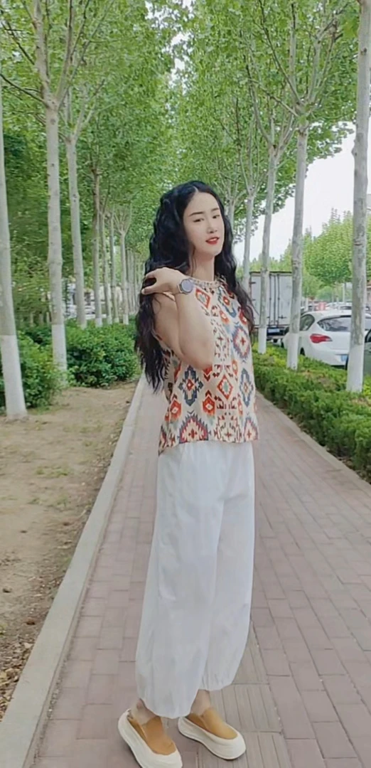 圆领夏季无袖罗马假日风时尚显瘦夏款女装