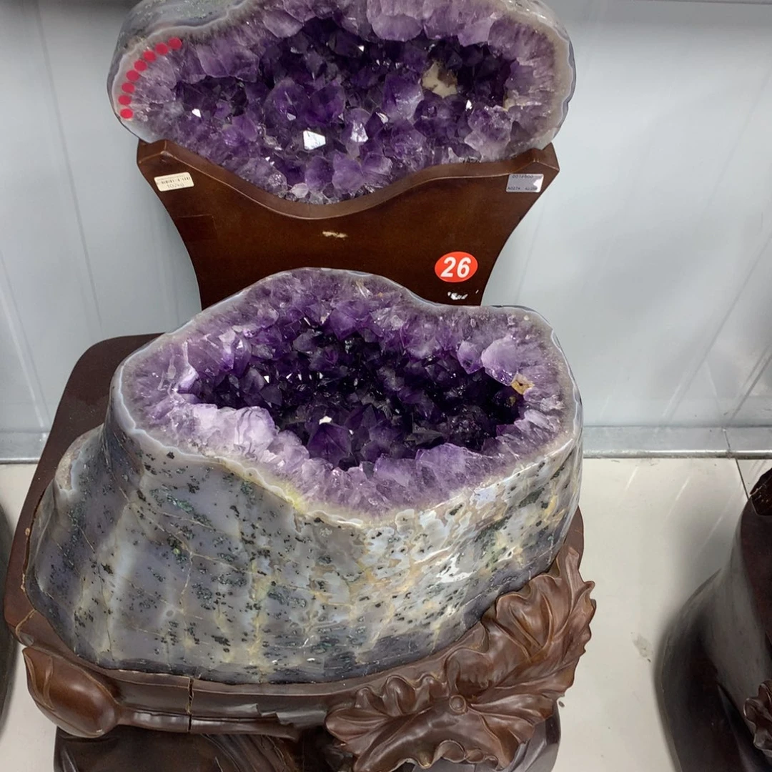 未镶嵌水晶大型摆件（非配饰）