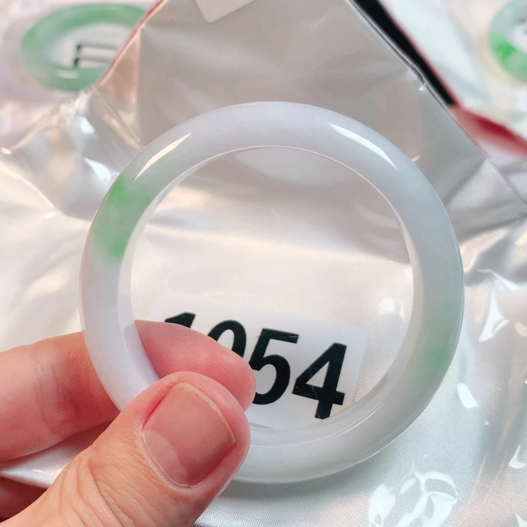 翡翠手镯未镶嵌翡翠手镯1054