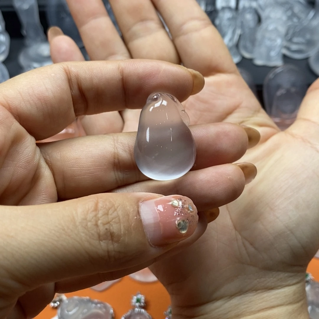 婉***儿石英质玉未镶嵌吊坠(不含链)