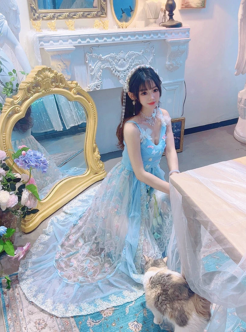 1中长裙碎花公主风夏季连衣裙甜美显瘦蛋糕蓬蓬不规则燕尾长裙子