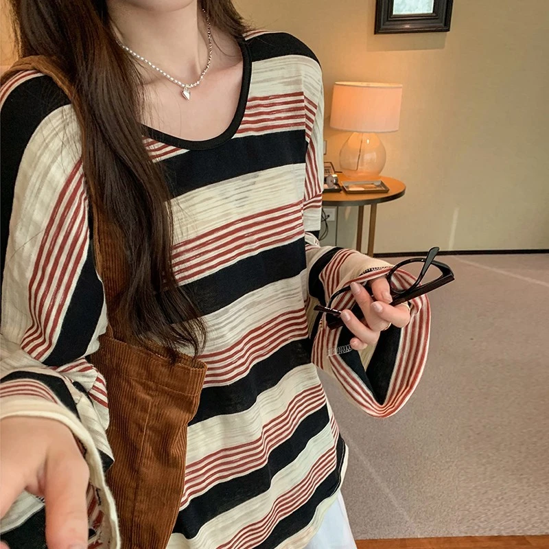 黑白条纹宽松慵懒V领长袖薄款防晒罩衫T恤女早秋新款胖mm港风上衣