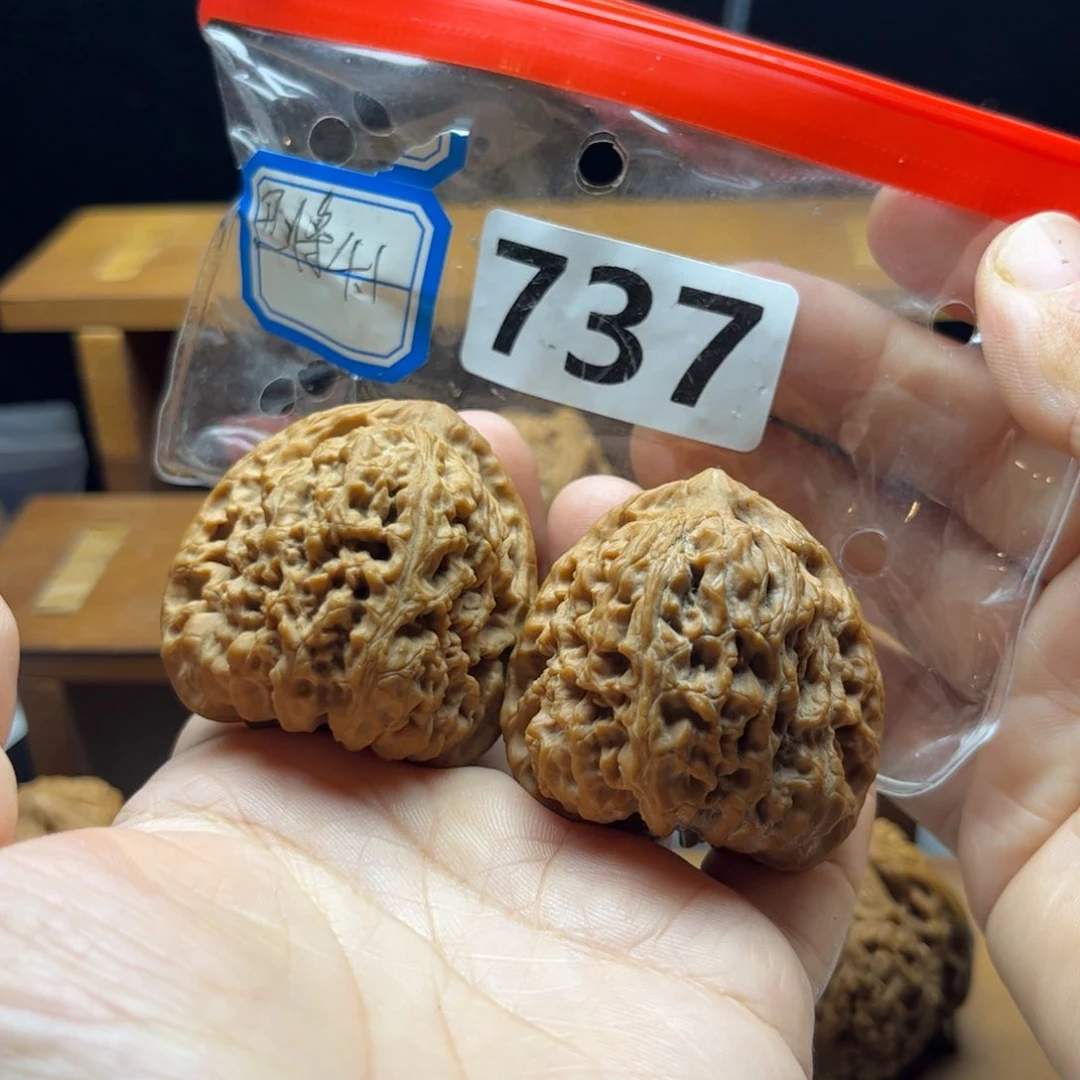 吊坠文玩核桃高炮三角41