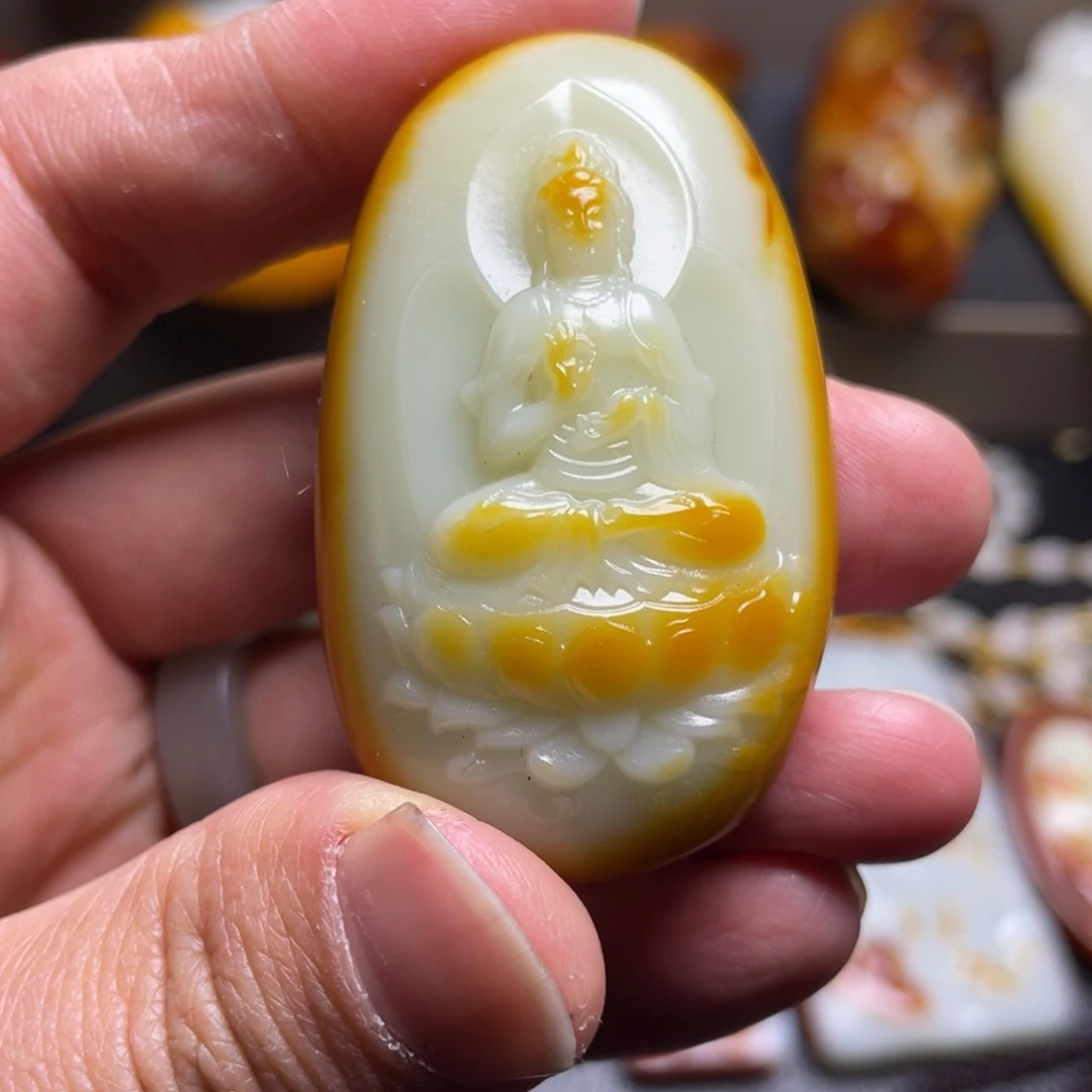 和田玉未镶嵌颈饰