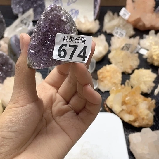 未镶嵌水晶大型摆件（非配饰）