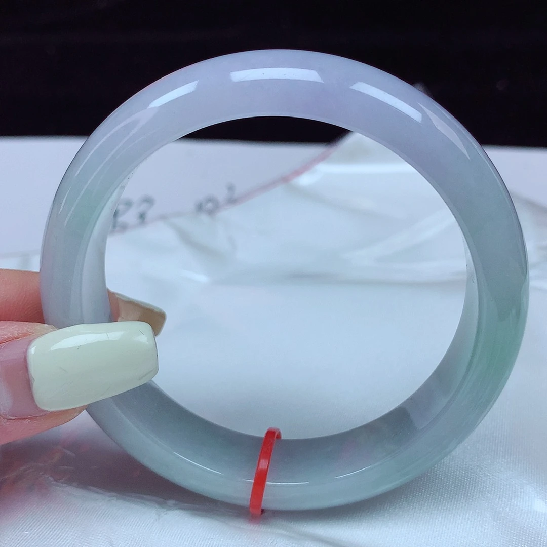 翡翠手镯未镶嵌57圈