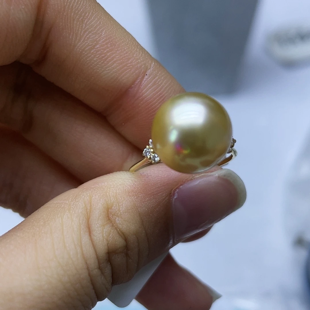 18K金镶嵌戒指海水珍珠