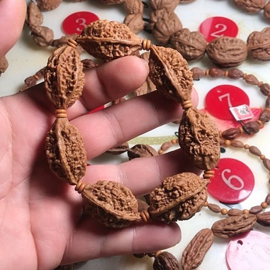 文玩核桃吊坠小雷