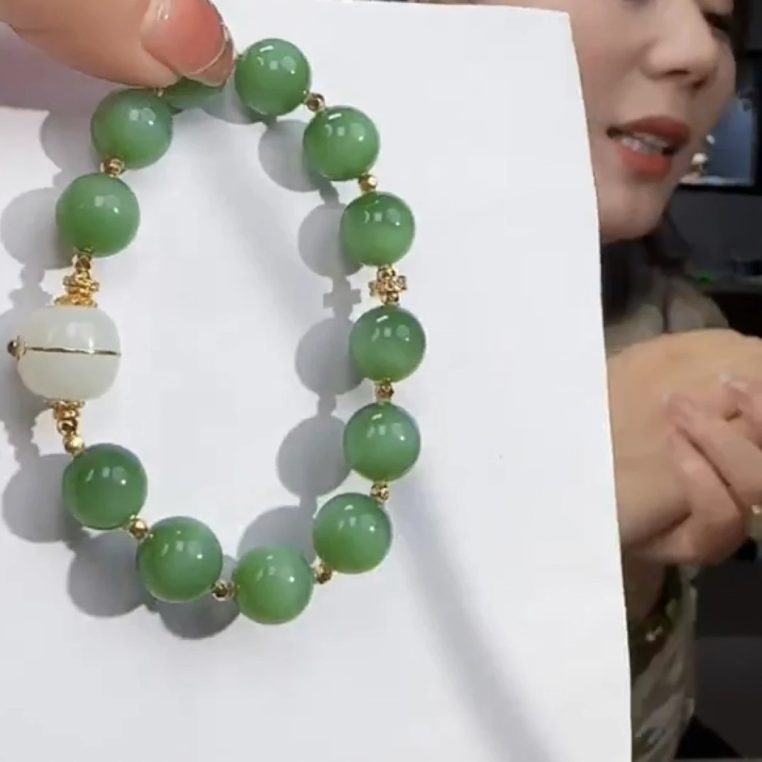 和田玉手串设计款。