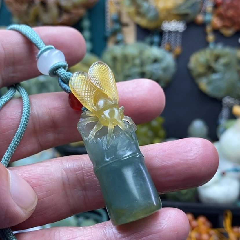 【闪购商品】蛇纹石玉未镶嵌吊坠