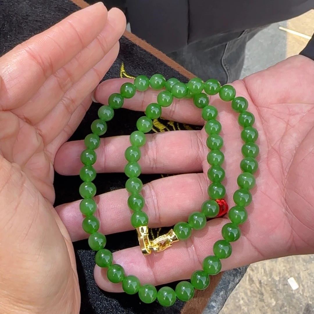 和田玉未镶嵌颈饰俄碧夹层料粉绿卡8