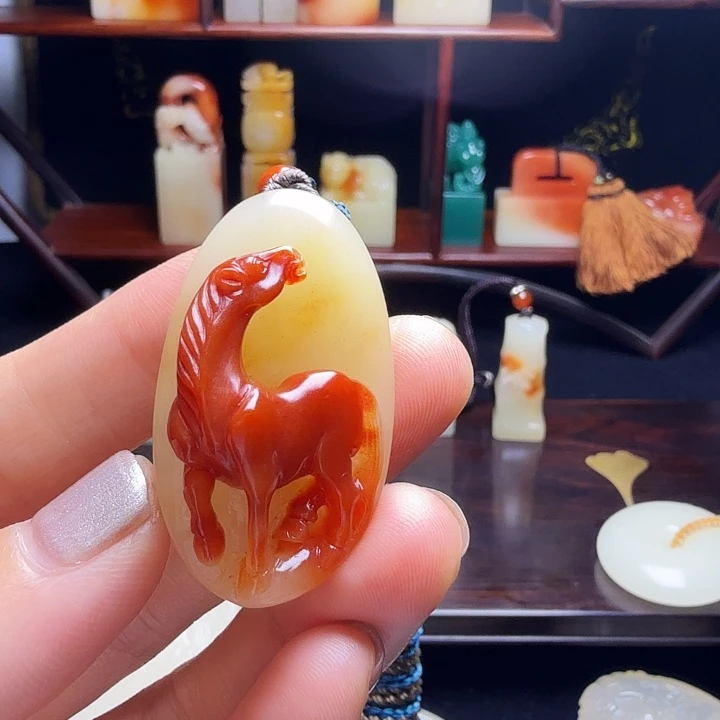 望***城泥塑老性芙蓉马到成功