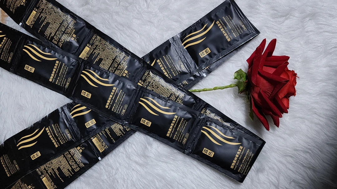 LORA黑植物洗发露12ml三十个三十元保湿香氛滋养护套补水