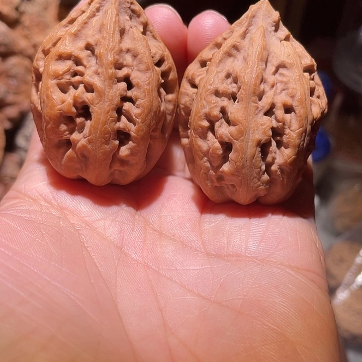 抖音直播间核桃龙纹粗筋塔