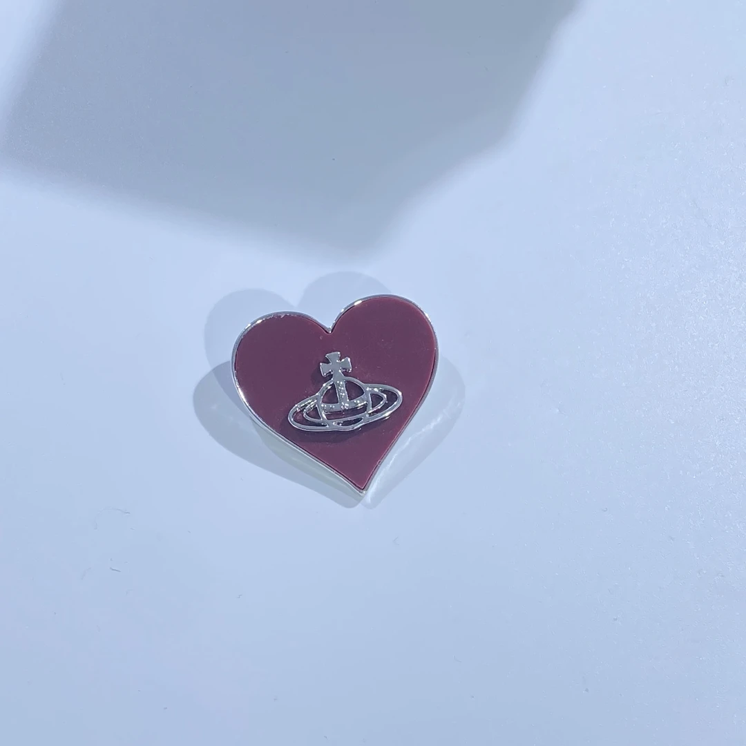 铜合金胸针 04506大淇原创秋冬新款酒红色大爱心星球气质个性胸针