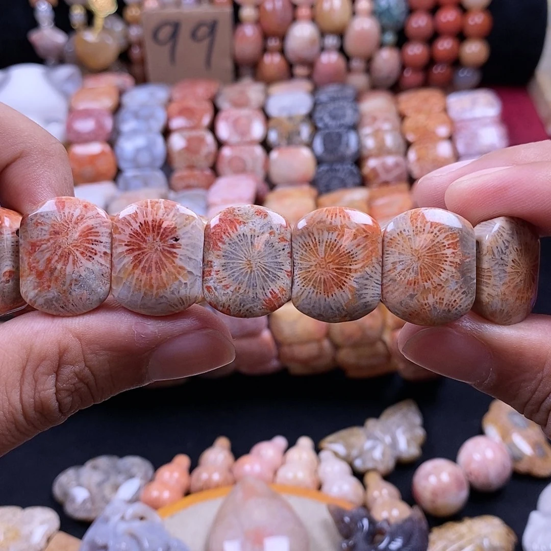 硅化珊瑚（珊瑚玉）手牌未镶嵌彩单大花31