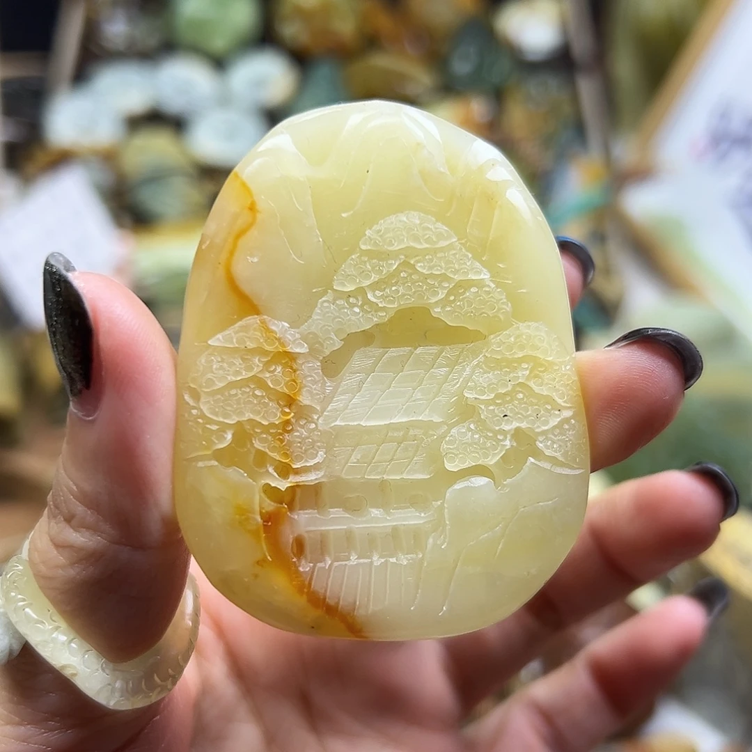 岫玉未镶嵌颈饰花玉山水