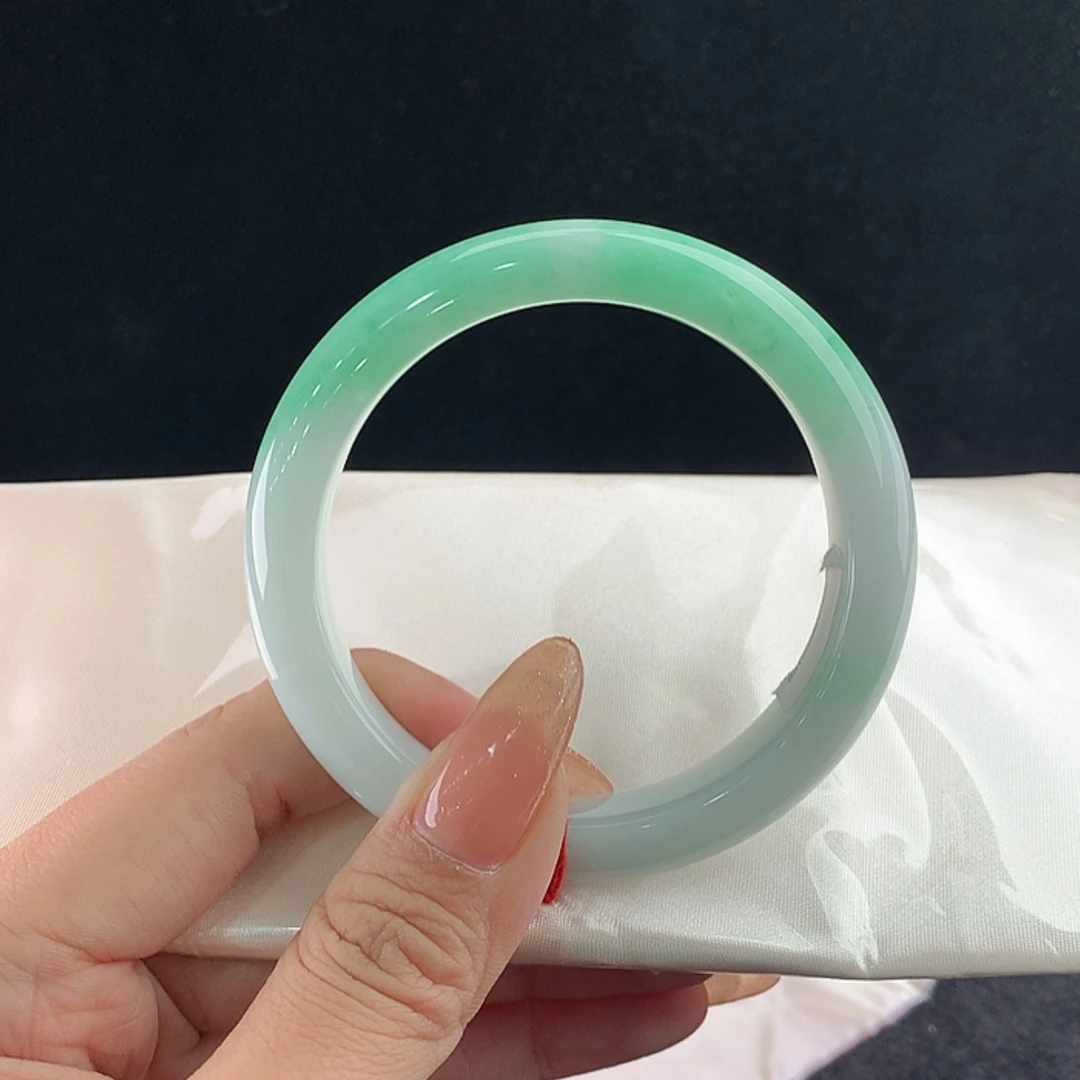 【闪购商品】未镶嵌手镯翡翠正57.6