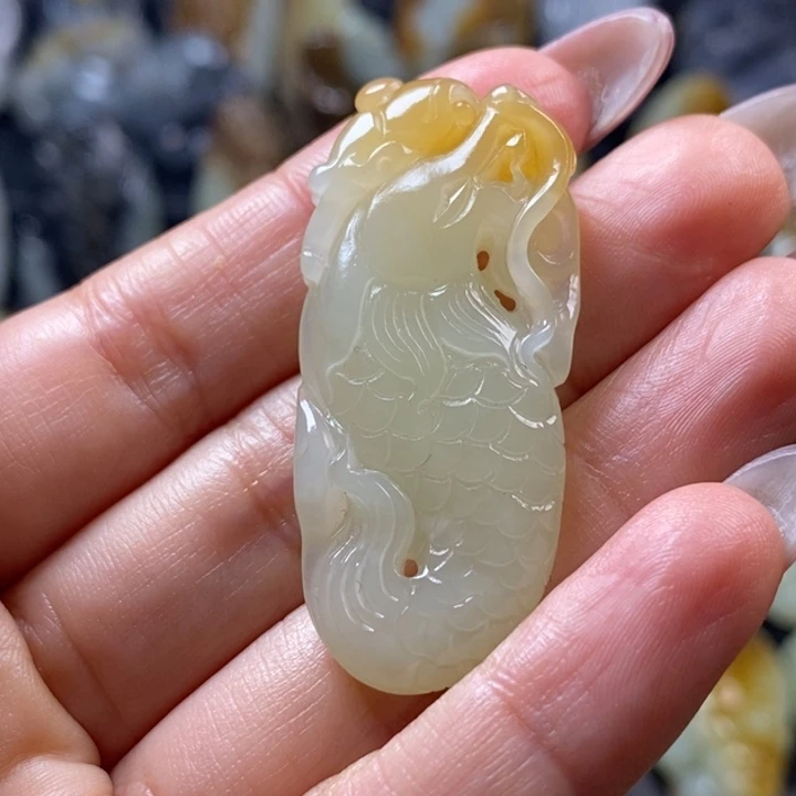 和田玉未镶嵌挂件