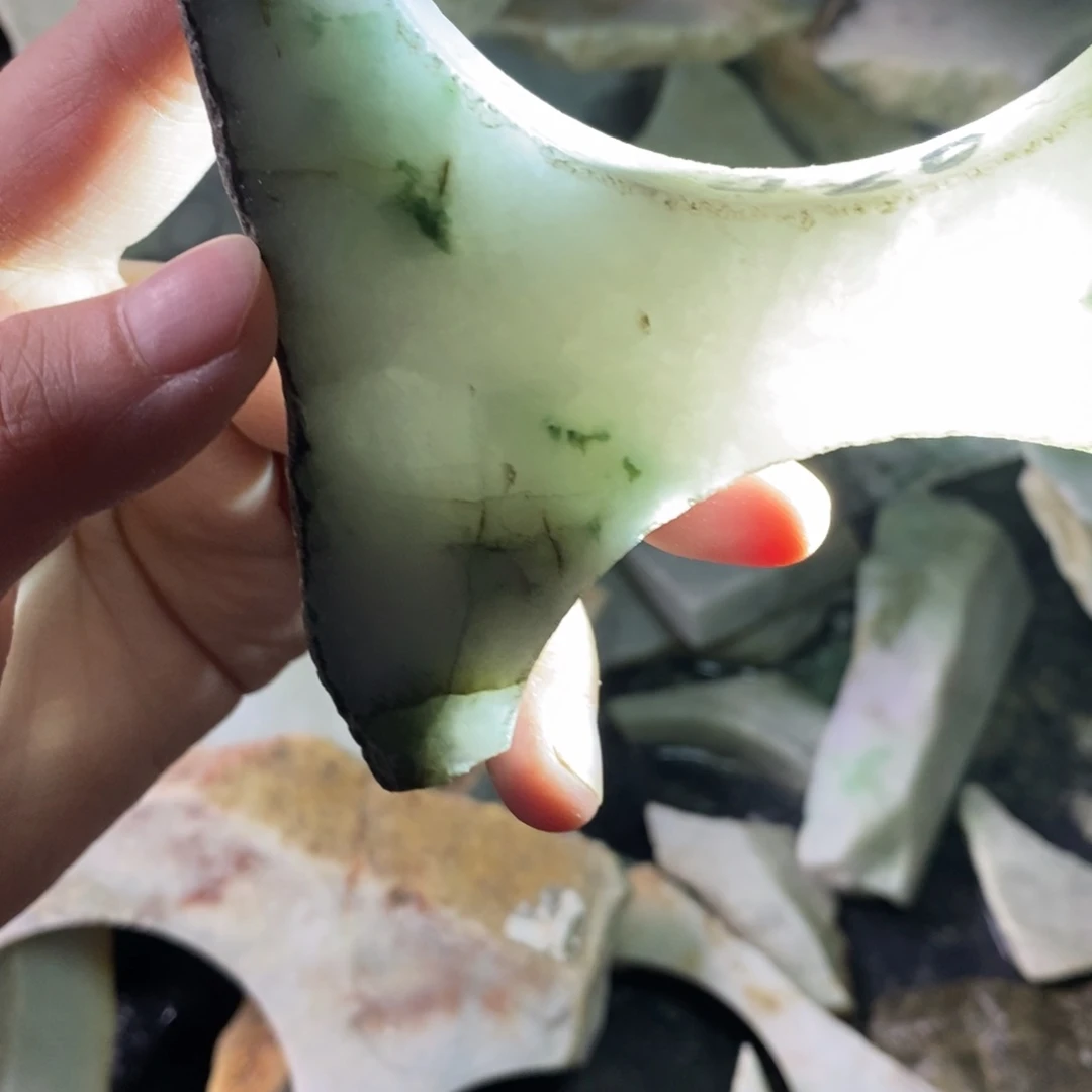 颈饰未镶嵌翡翠天然翡翠