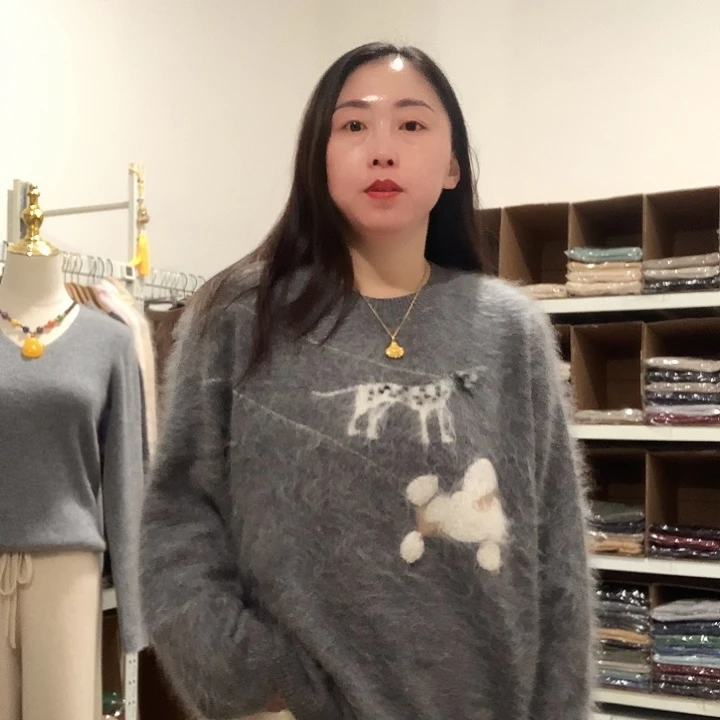 100%山羊绒拉绒提花圆领 胸围120 衣长63