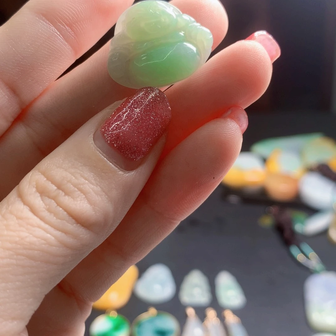 颈饰未镶嵌翡翠纯天然