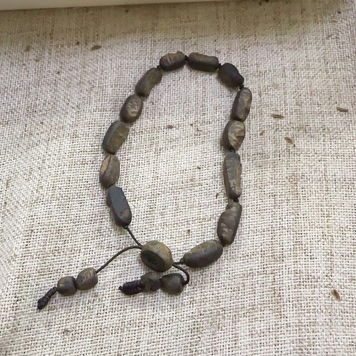 沉香木手串黑****沉水单圈多样性发一