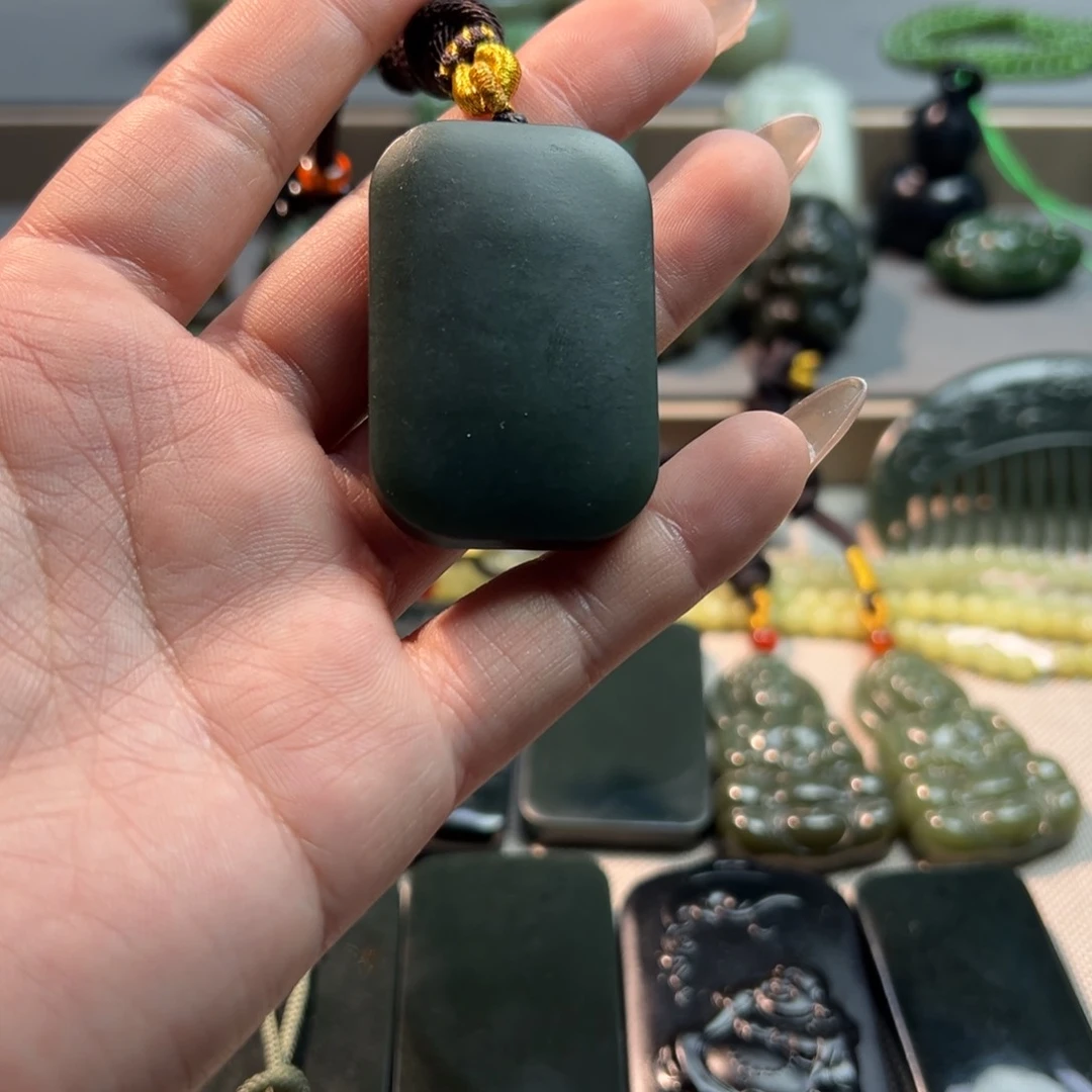 和田玉吊坠(不含链)未镶嵌