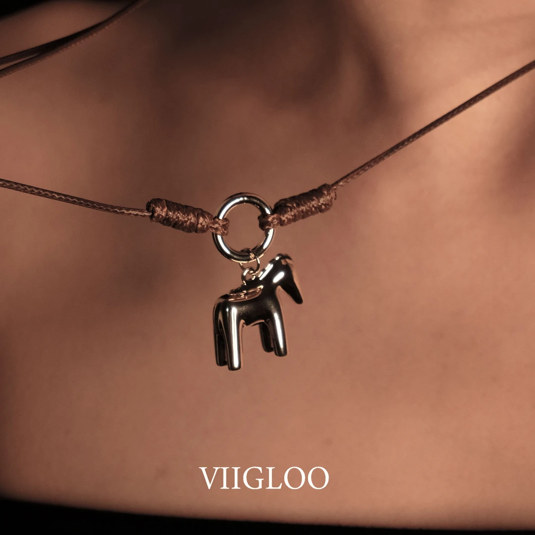 ⅦGLOO柒光｜原创系列梦马项链-小众手工百搭流光绳小马新年礼物