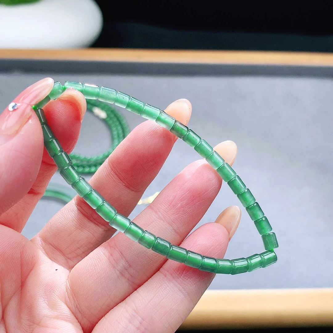 未镶嵌手镯（圆镯）翡翠