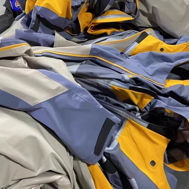 蛇年限定款抗风抗水冲锋衣户外保暖防风男女同款2