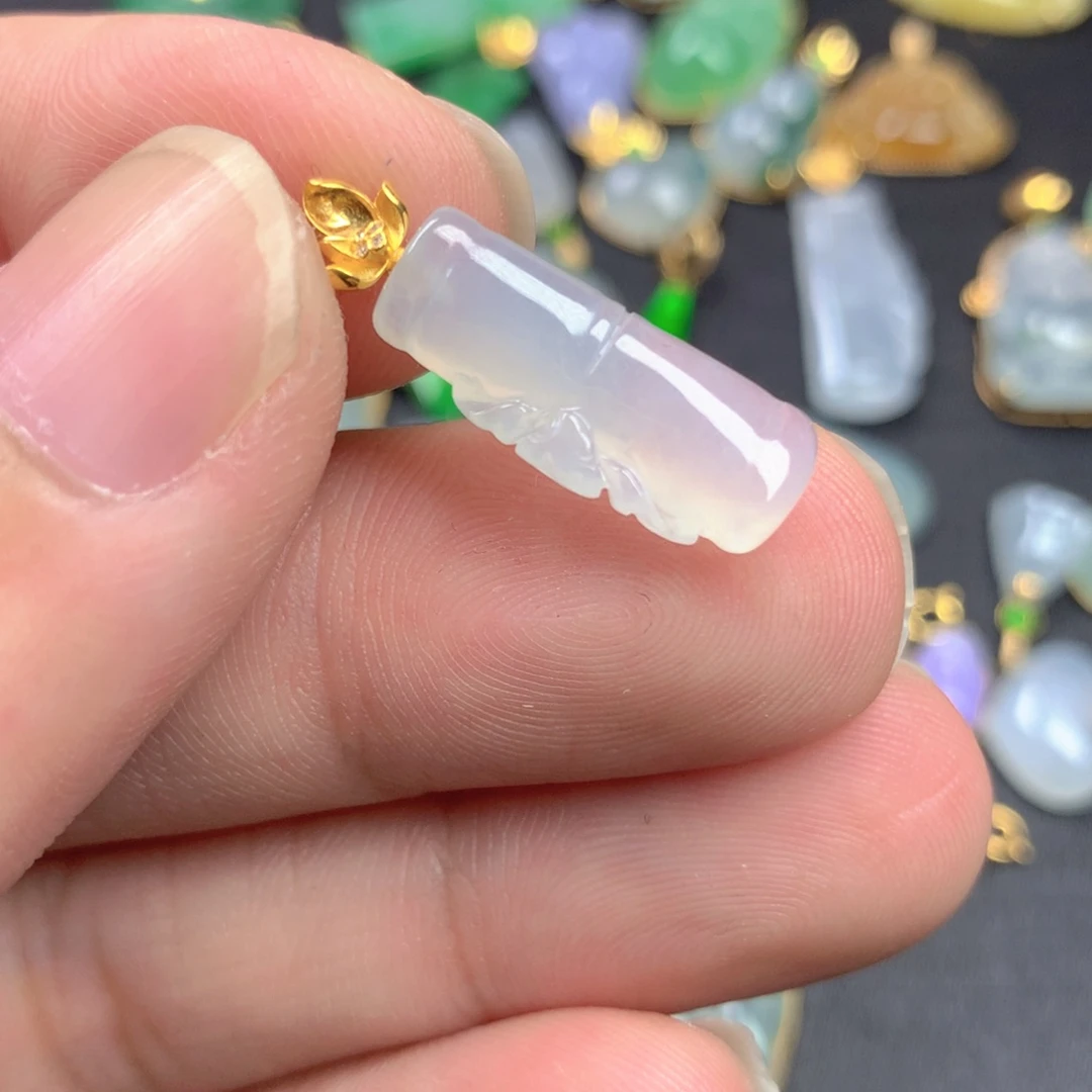 【闪购商品】颈饰18K金镶嵌翡翠翡翠