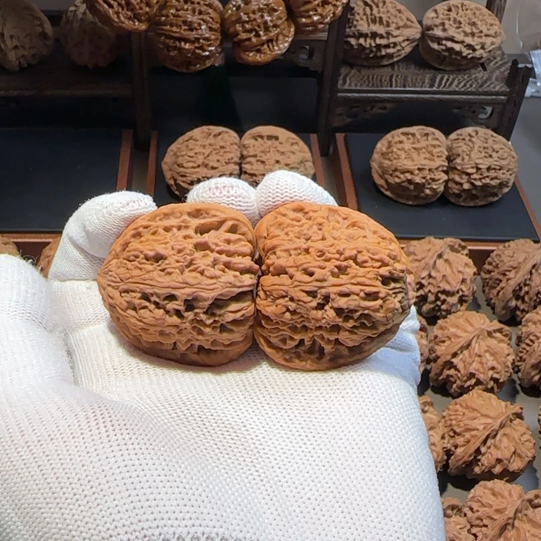 文玩核桃把件42尺全品南疆石