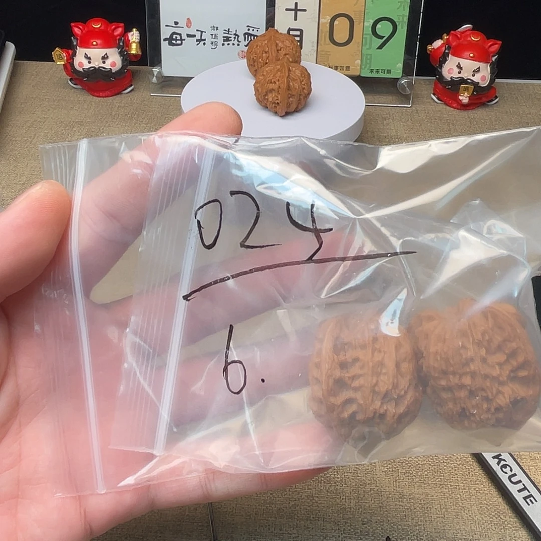 文玩核桃吊坠38公子帽