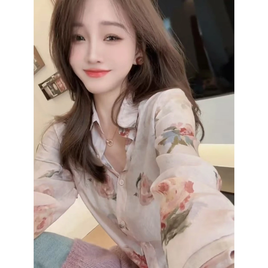 港风气质时尚碎花小衫女2025早春小众设计感显白显瘦长袖衬衫女
