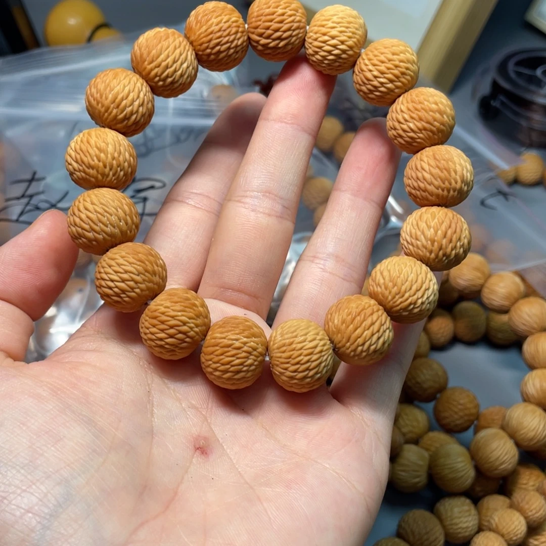 雨***龙手串猴头核桃龙鳞