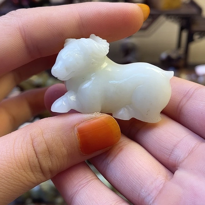 和田玉（糖玉）未镶嵌挂件