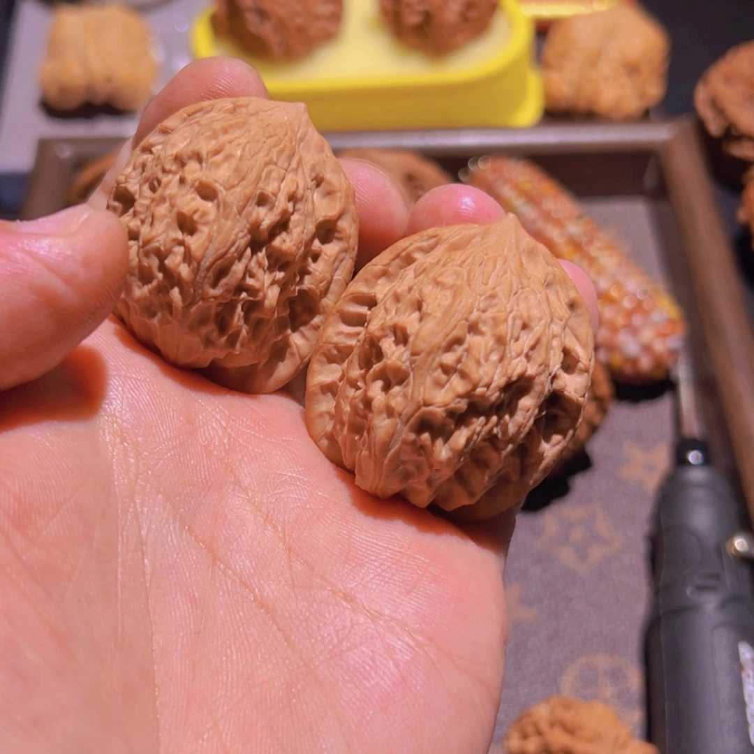 建***全瑞麟文玩核桃山地无名野核