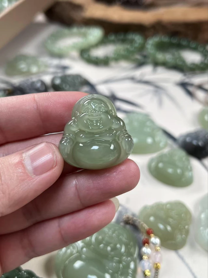 和田玉瑕疵款佛公