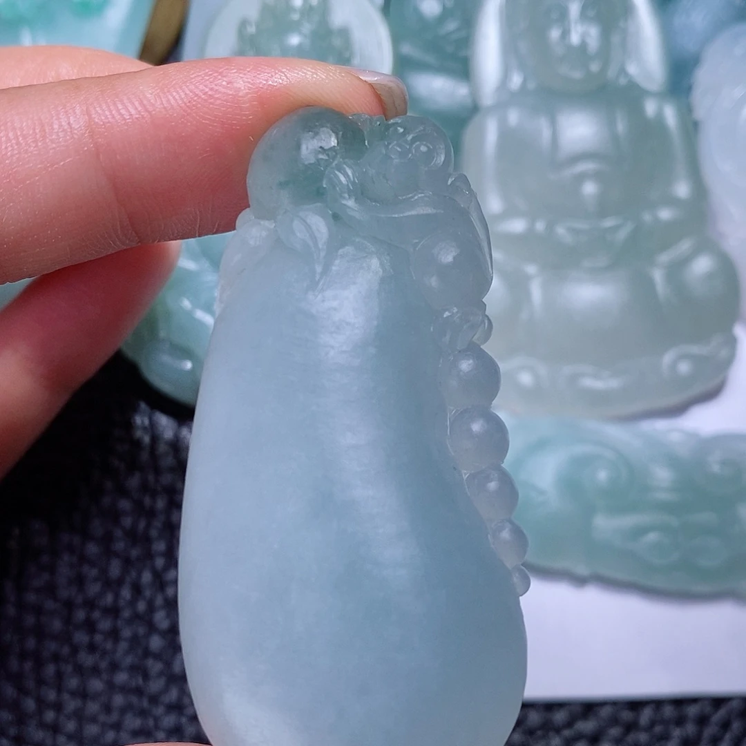 定制翡翠未镶嵌毛货付款后确认抛光