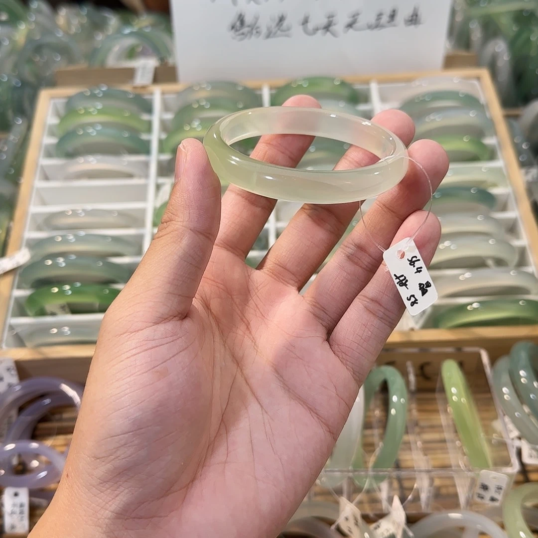 玛瑙/玉髓未镶嵌手镯圈口56.4