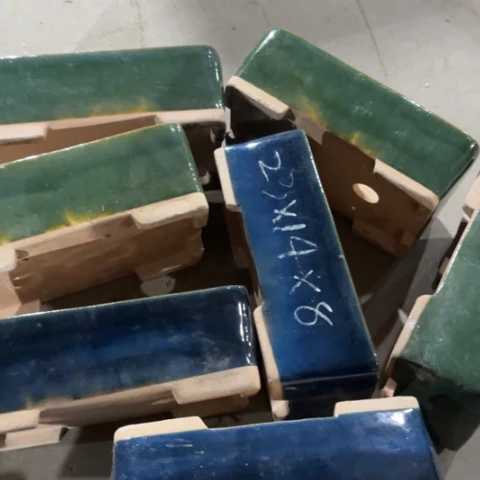 100-7。    微瑕23-14-8