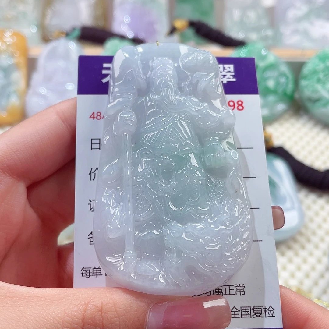 颈饰未镶嵌翡翠关公